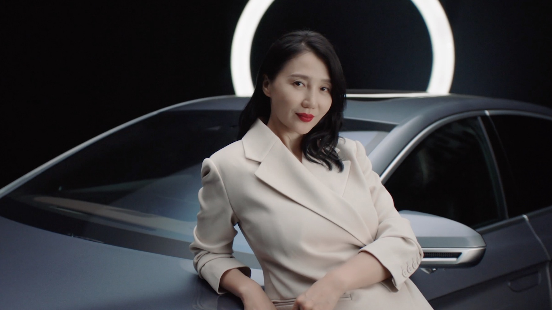 阿朵 | Z6尊龙凯时木兰荟首位女性挚友，新民族音乐人